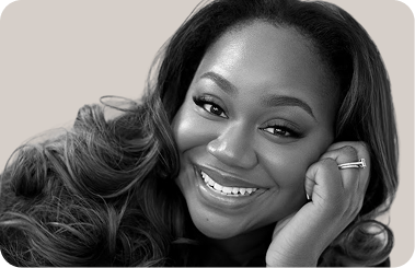 Derrière la lentille